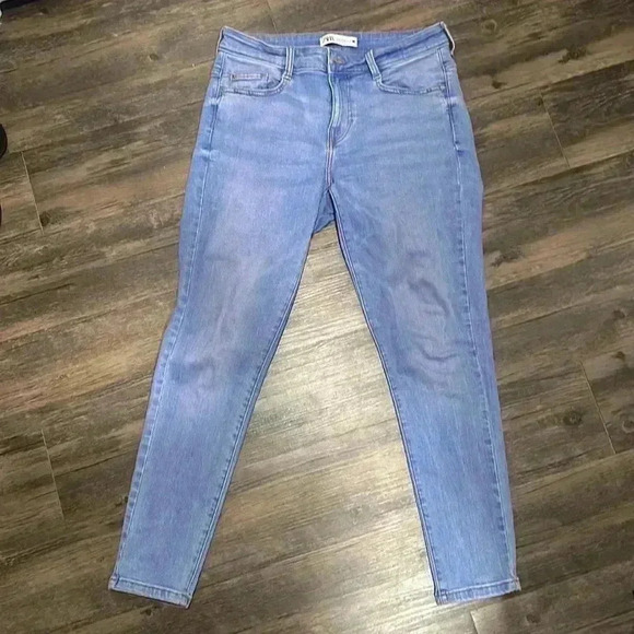 Zara Denim - Zara mid rise skinny jeans